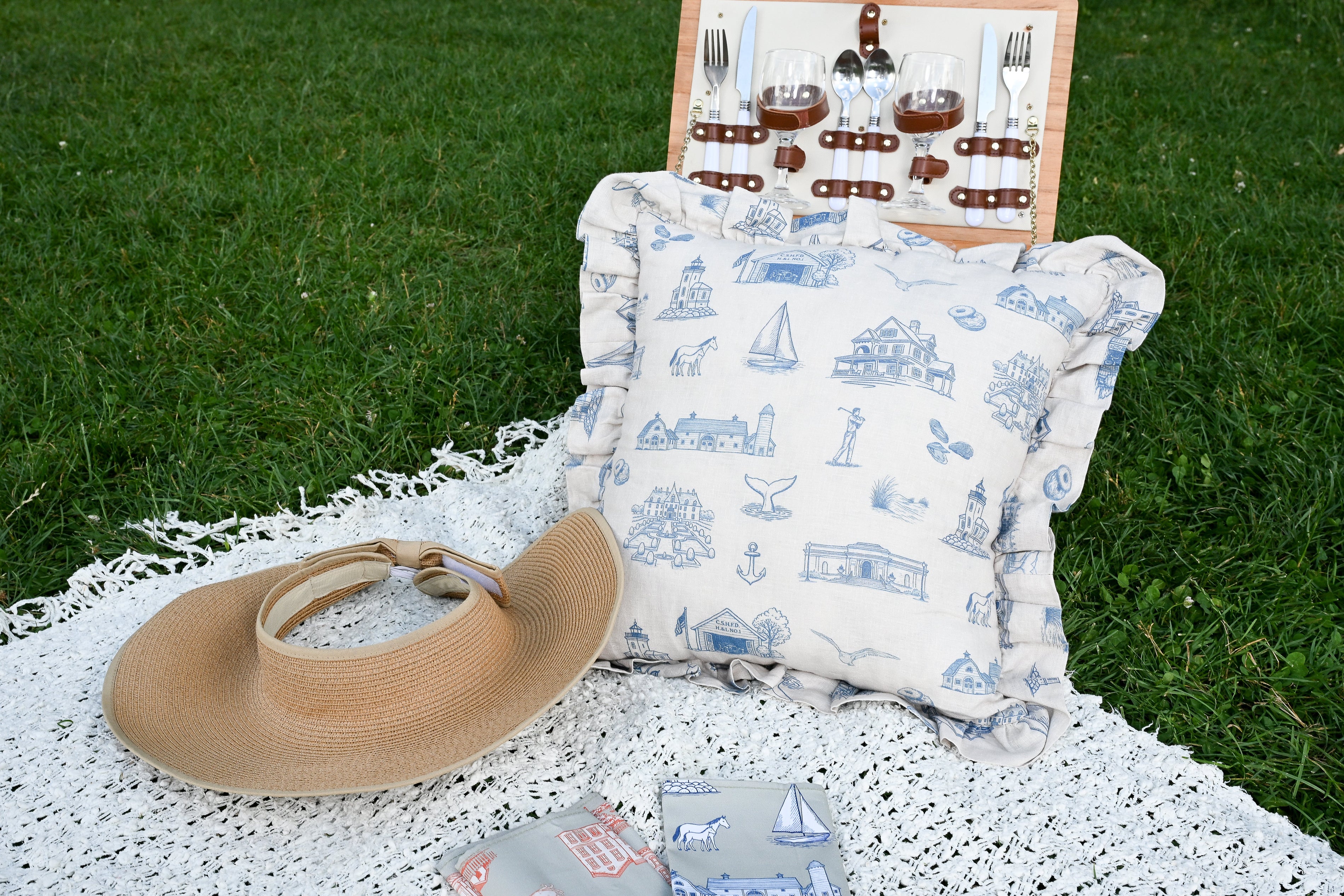100% French Linen Toile Pillow Shams - Oyster and Arrow